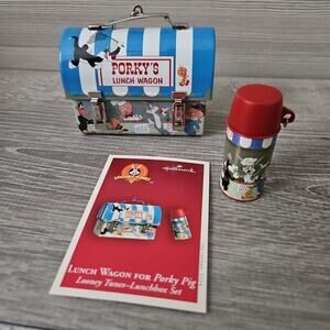 Hallmark Porky Pigs Lunch Wagon Keepsake Ornament Metal Lunch Box & Thermos 2004